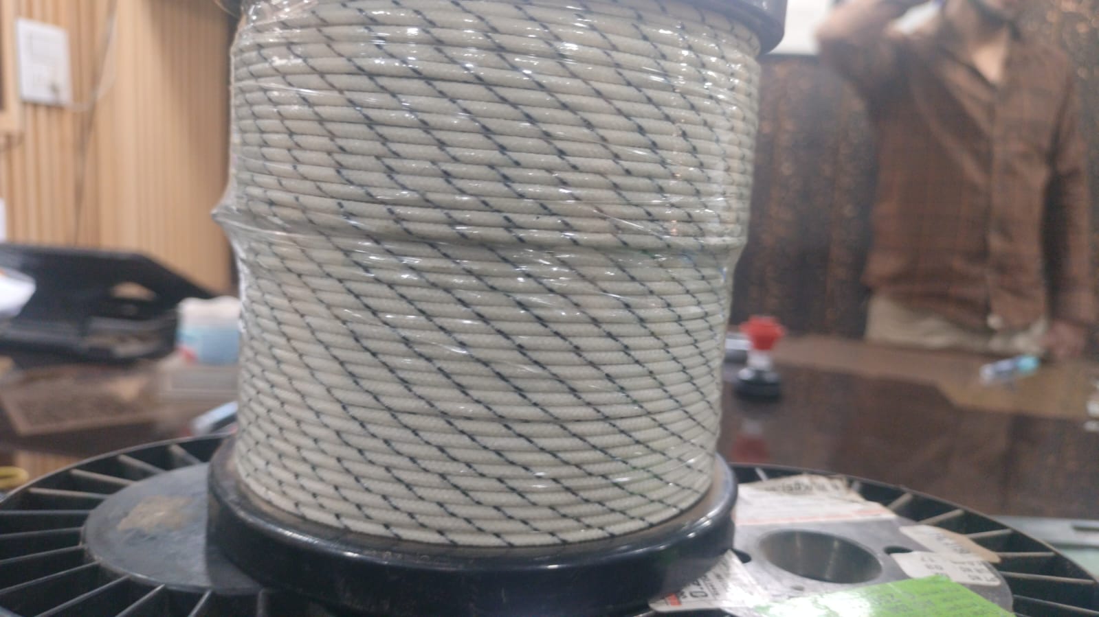 Fiber Glass Cables — image 40